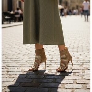 GUESS Women's  Metallic Gold Strappy  Gladiator High Heel  Cage Sandals Pump 8.5